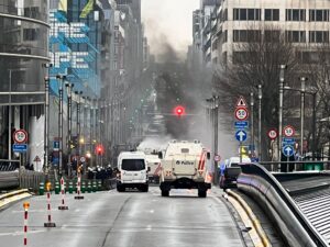 Protesta agricoltori, tensione a Bruxelles: assediate sedi Ue