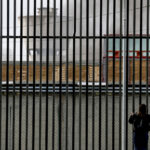 Roma, droga e cellulari nel carcere di Rebibbia: 41 a rischio processo