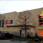 Milano, grosso incendio in deposito farmaceutico a Truccazzano