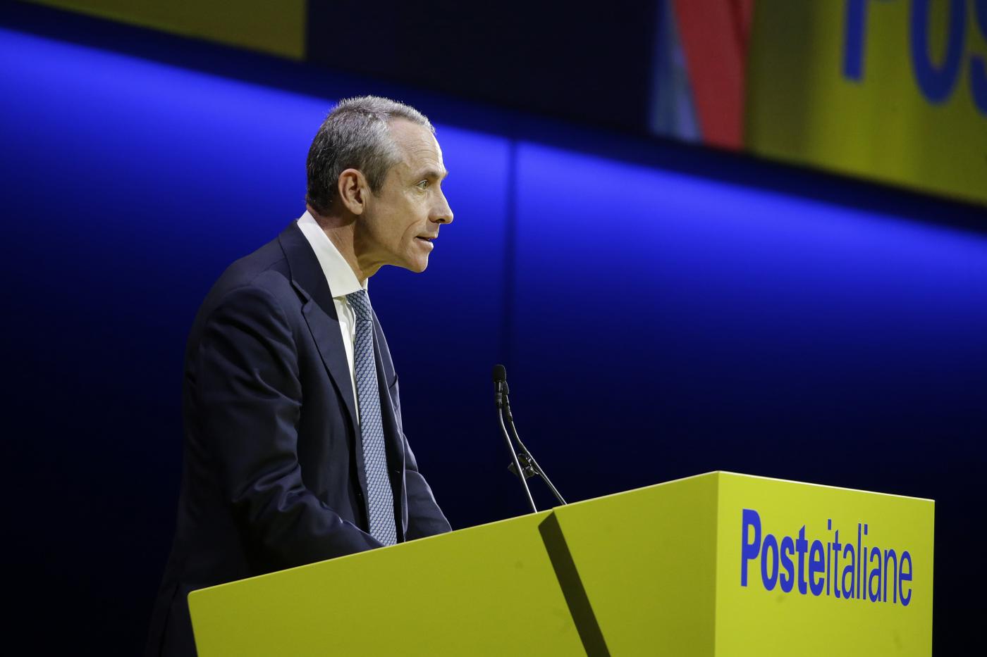 Poste, i conti 2023: utile netto a 1,9 mld (+22,1%)