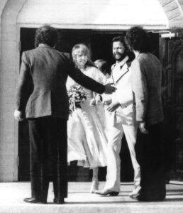 Pattie Boyd, all’asta lettere d’amore di Eric Clapton e George Harrison