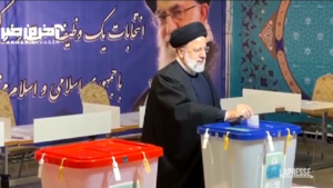Iran, il presidente Raisi vota a Teheran