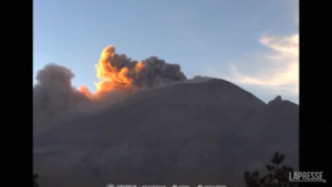 Messico, continua l’eruzione del Popocatépetl