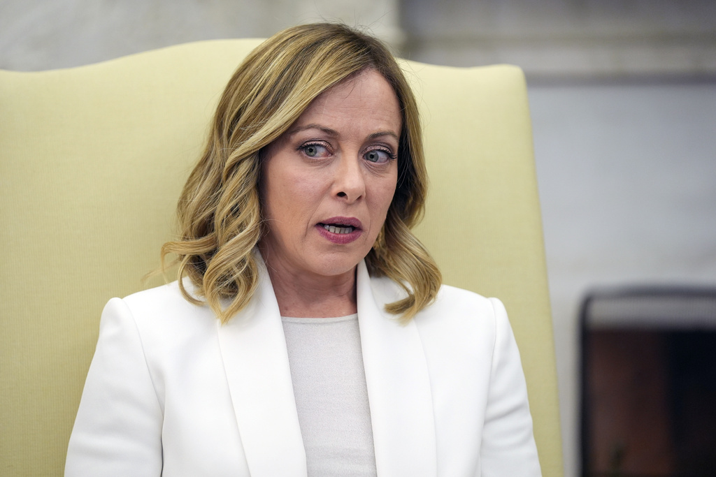 Meloni in Canada: “Nessuno scontro con Mattarella, ottimi rapporti”