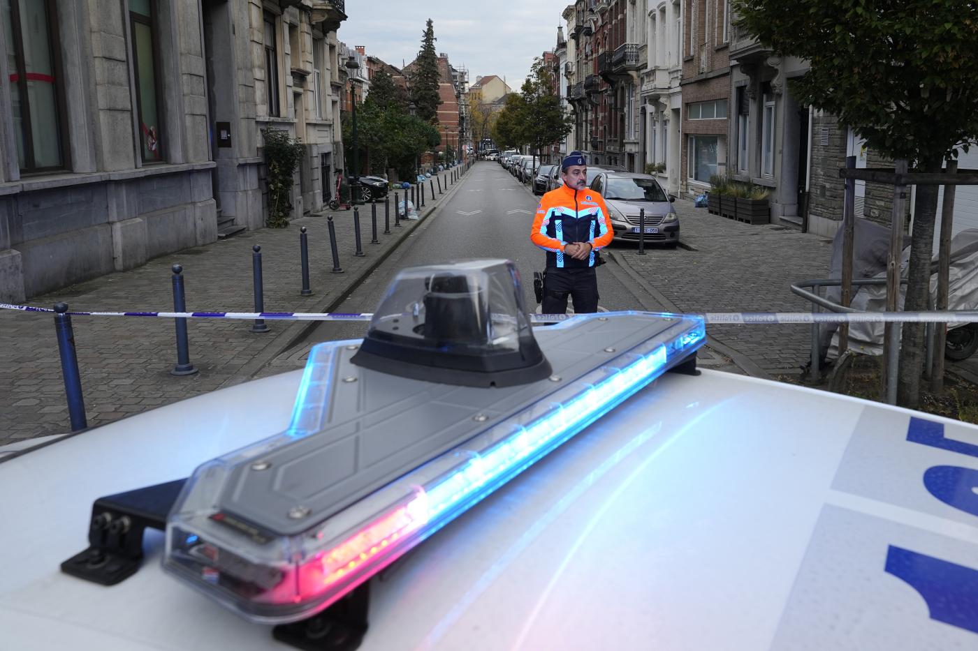 Bruxelles, arrestati per terrorismo: preparavano attacco a sala concerti