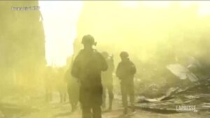 Gaza, video Idf mostra soldati in azione a Khan Younis