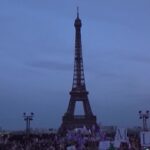 Francia, diritto all’aborto in Costituzione: festeggiamenti a Parigi