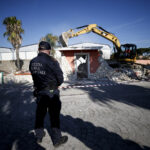 Roma, sgombero abitazione clan Casamonica