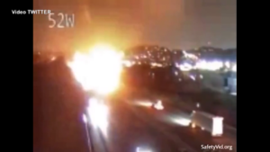 Nashville, aereo monomotore si schianta su autostrada