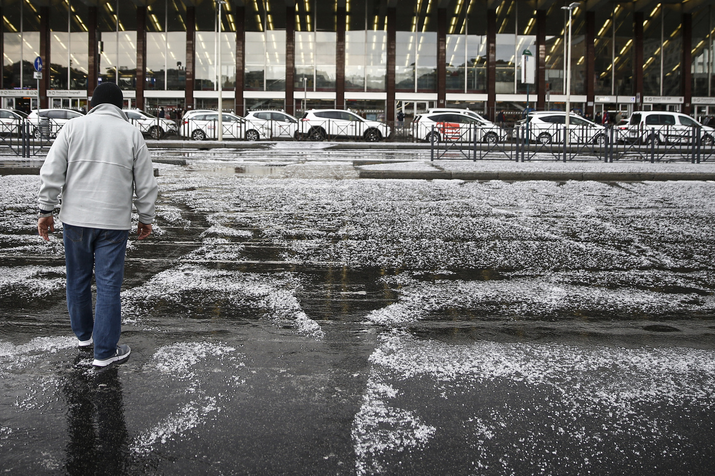 Roma, grandinata e bomba d’acqua