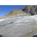 Ghiacciaio Adamello si scioglie, emergono pozzanghere radioattive