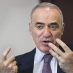 Russia, ex campione scacchi Kasparov inserito in lista terroristi