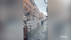 Maltempo, grandinata a Roma