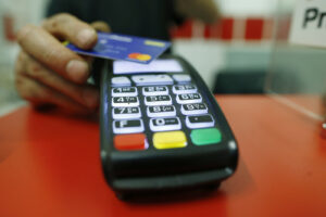 Fisco, detrazioni fiscali per chi usa il bancomat