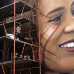 Chi è Jorit, lo street artist abbracciato a Putin