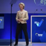 Ppe, von der Leyen eletta candidata Commissione europea: “Su migranti decidiamo noi chi entra”