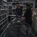 Migranti, 17enne morto sulla Sea Watch resta a bordo: “Disumano”