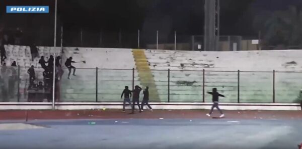 Scontri Casertana-Foggia, 56 anni di Daspo a 14 tifosi