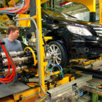 Istat, scende ancora la produzione industriale. In negativo da due anni