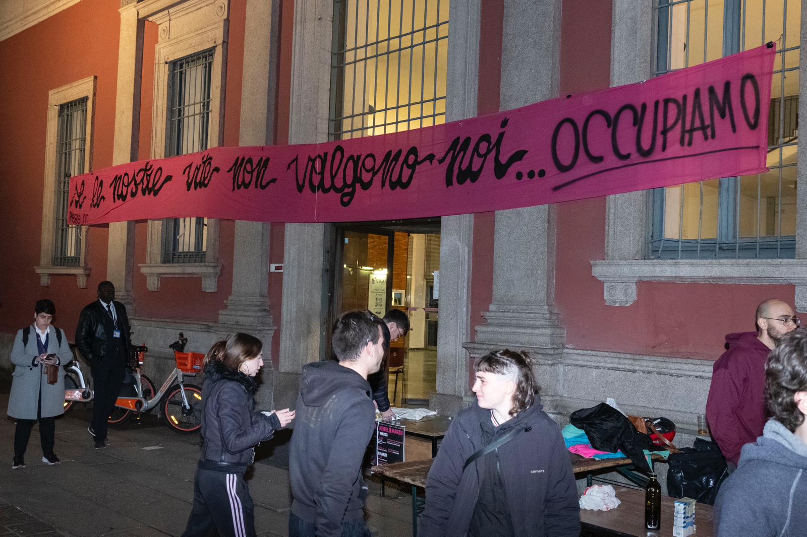 Milano, occupata Università Statale Milano, occupata Università Statale