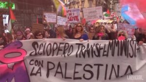 8 Marzo, a Napoli corteo a sostegno delle donne palestinesi