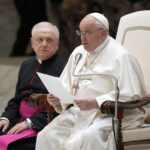 Ucraina, Papa: “Si abbia il coraggio della bandiera bianca, negoziare non è una resa”