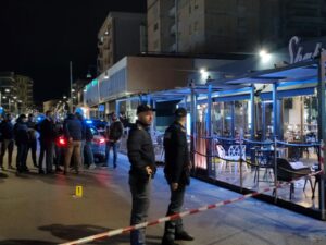 Frosinone, spari davanti a bar in centro: due morti e due feriti