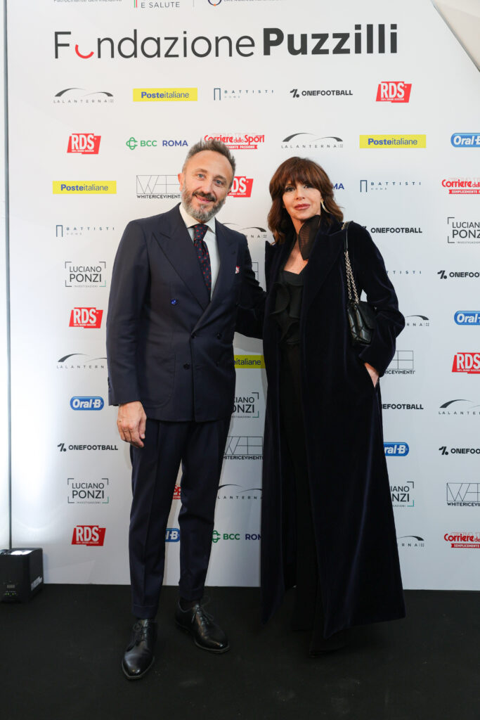 Galleria foto '‘Un sorriso per le donne’, il charity dinner organizzato da Fondazione Puzzilli' - foto 4