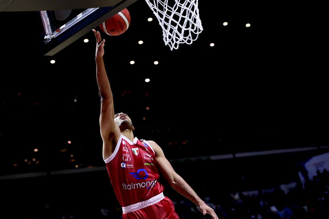 Eurolega, Olimpia Milano-Partizan Belgrado 85-83 Eurolega, Olimpia Milano-Partizan Belgrado 85-83