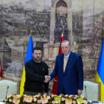 Ucraina, Zelensky in Turchia da Erdogan