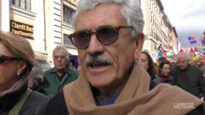 Manifestazione per la pace a Roma, D’Alema: “Chi d’accordo su cessate fuoco poteva essere qui”