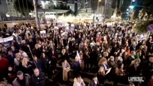Tel Aviv, i familiari chiedono il rilascio degli ostaggi