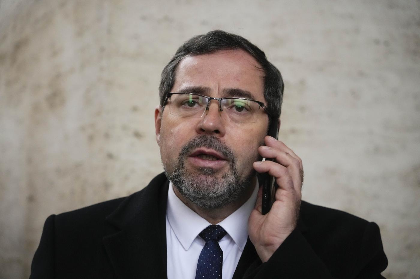 Ucraina, ambasciatore ucraino Santa Sede: “Qualcuno parlò a Hitler di bandiera bianca?”