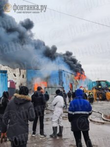San Pietroburgo, incendio nell’aeroporto: bloccate operazioni e poi ripartite
