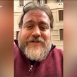 Stefano Fresi rassicura i fan dopo il malore: “Sto benissimo, scoppio di salute”