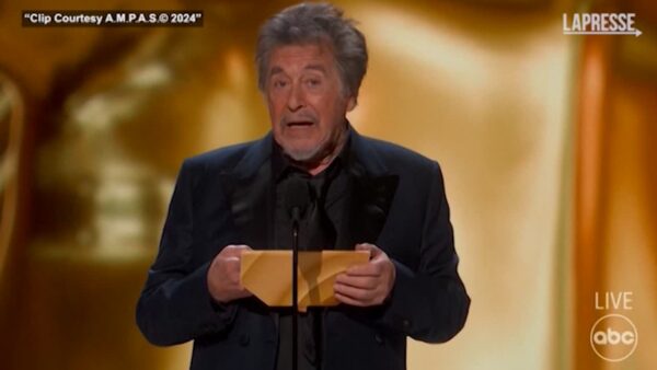 Oscar 2024, Oppenheimer vince miglior film: il momento dell’annuncio