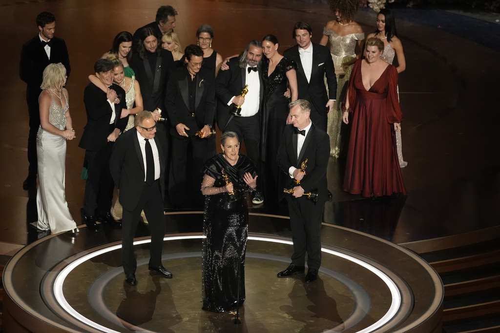 Oscar 2024, ‘Oppenheimer’ miglior film: l’annuncio
