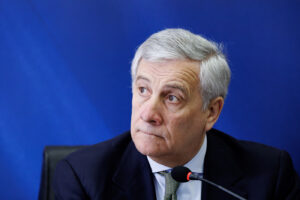 Abruzzo, Tajani: “Decisivo ruolo FI, dedichiamo vittoria a Berlusconi”