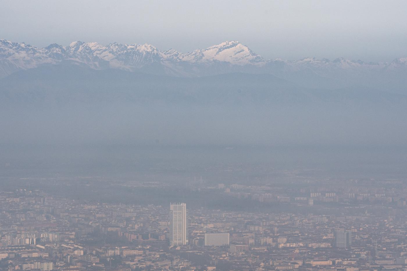 Qualità aria, Ue apre nuova procedura infrazione contro Italia Qualità aria, Ue apre nuova procedura infrazione contro Italia