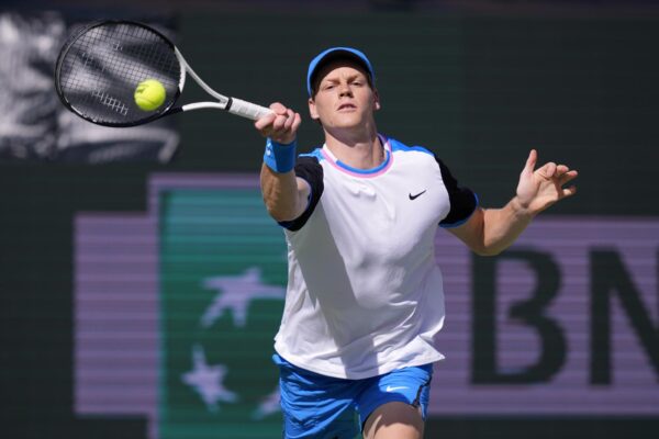 Jannik Sinner batte Jan-Lennard Struff al torneo di Indian Wells