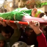 Cisgiordania, in migliaia ai funerali di due palestinesi uccisi