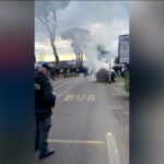 Roma, gli agricoltori bloccano via Nomentana