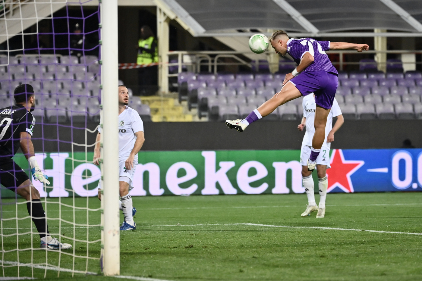 Fiorentina-Maccabi Haifa 1-1, viola ai quarti di Conference League