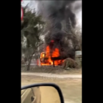 Russia, missili su Belgorod: auto in fiamme su una strada