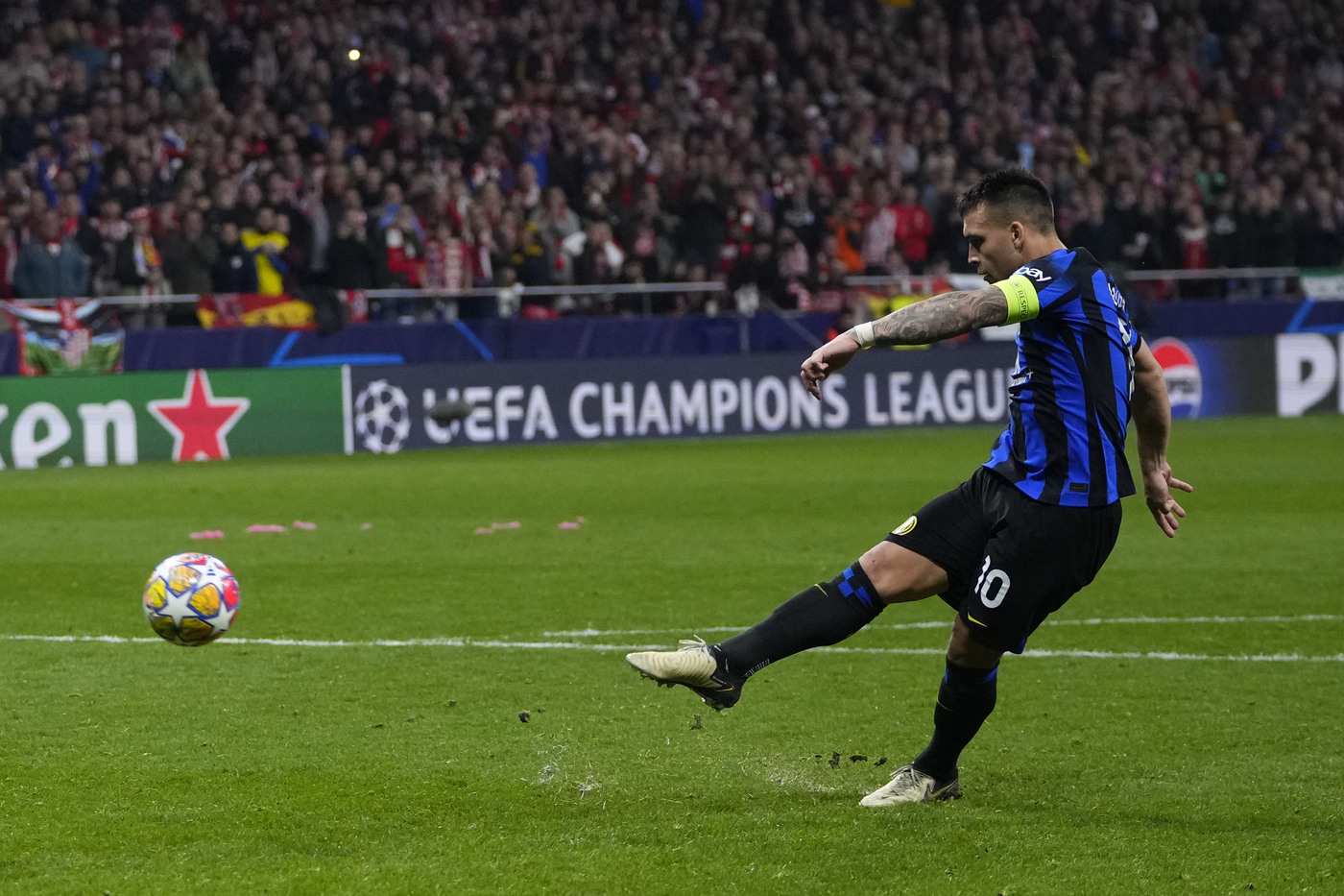 Champions: Inter ko ai rigori, ai quarti va l’Atletico Champions: Inter ko ai rigori, ai quarti va l’Atletico