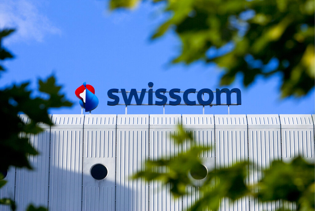 Swisscom acquisisce Vodafone Italia per 8 miliardi Swisscom acquisisce Vodafone Italia per 8 miliardi
