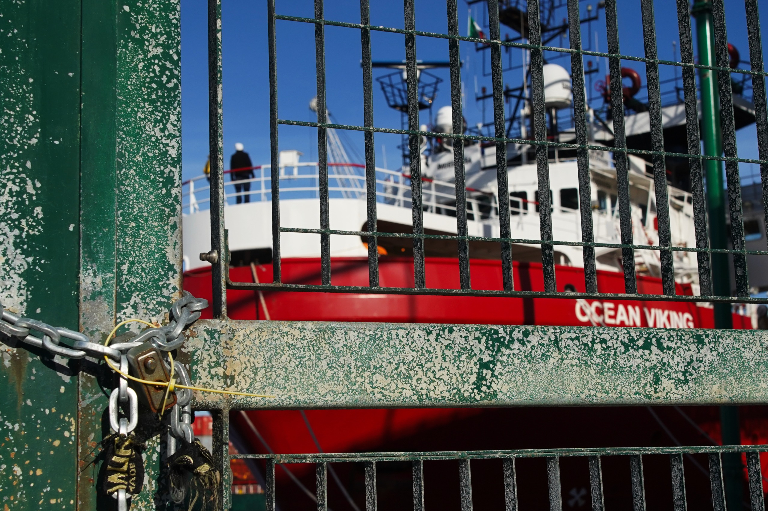 Migranti, sbarcati a Catania 23 sopravvisutti al naufragio nel Mediterraneo
