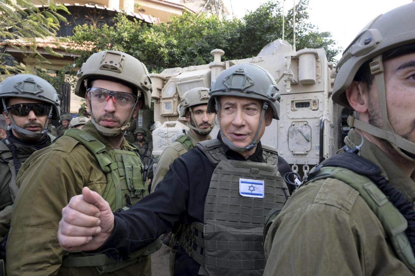Gaza, attacco di Israele a Deir-el Balah: 12 vittime