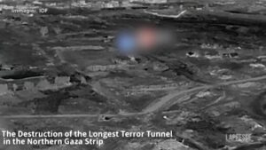 Gaza, Idf distrugge tunnel sotterraneo lungo 2,5 km
