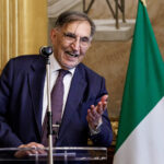 Scuola chiusa per Ramadan, La Russa: “Valditara ha ragione, sennò anche festa Indù”